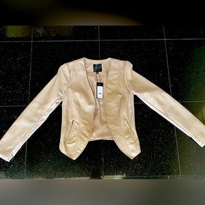 NWT DYNAMITE Faux Leather Collarless Open Front Blazer/Jacket in Tan Colour